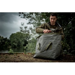 Trakker Geanta Haine Downpour Roll-Up Carryall